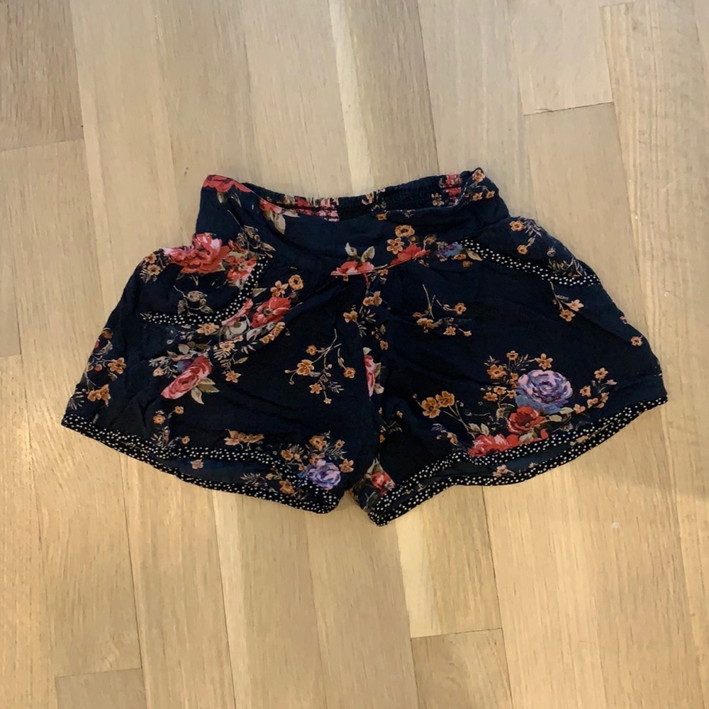 Zoe and Rose girls shorts size S